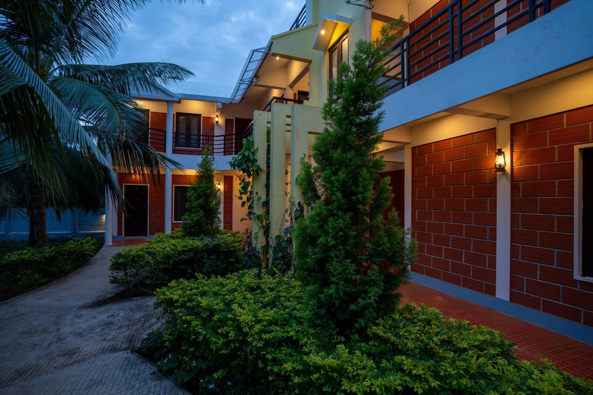 Claynest Resorts Kuttālam 外观 照片